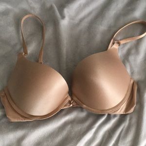 VS bombshell plunge nude bra